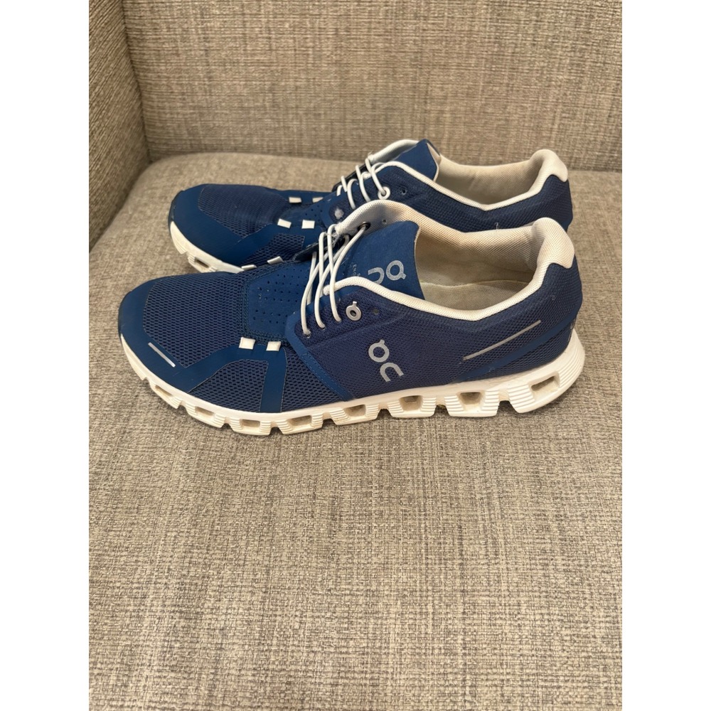On Running Cloud Navy Blue White Women Running Shoes 59.98901 Size 10.5
